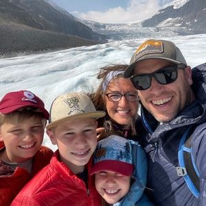 Meet your Posher, Elizabeth